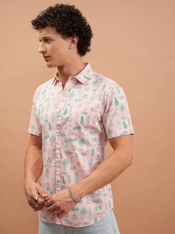  Ketch Men Pink Printed Slim Fit Casual Shirts