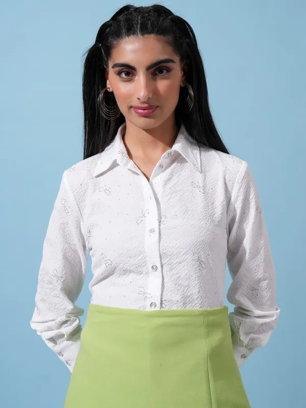  Tokyo Talkies Women White Self Design Casual Shirts