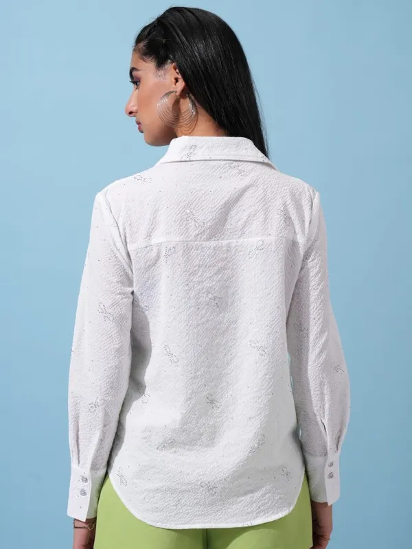  Tokyo Talkies Women White Self Design Casual Shirts