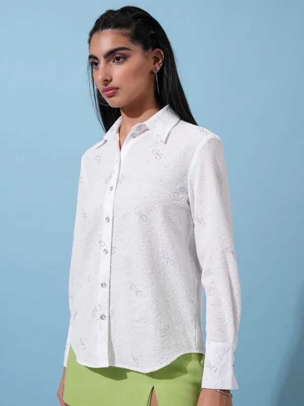  Tokyo Talkies Women White Self Design Casual Shirts