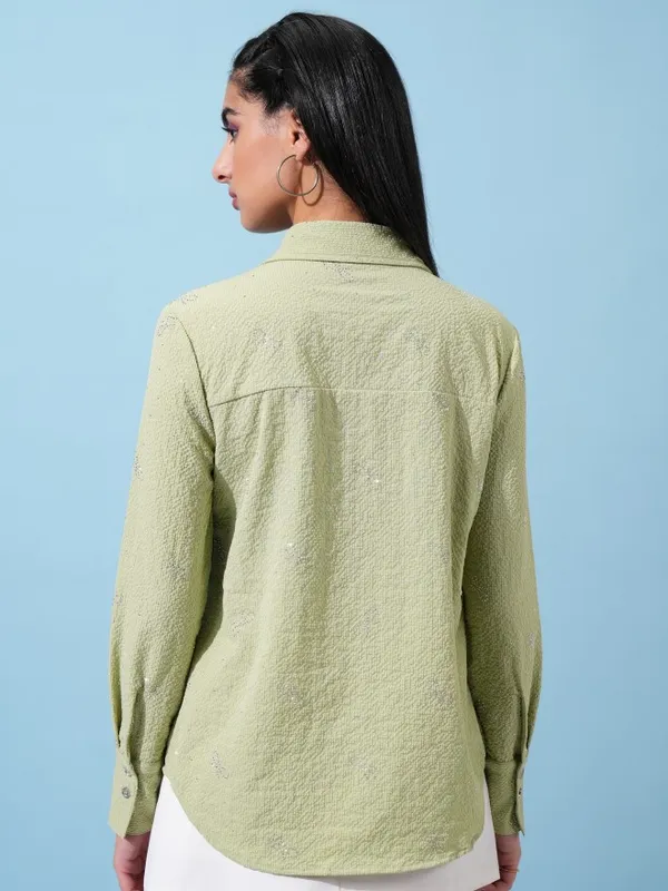  Tokyo Talkies Women Green Self Design Casual Shirts