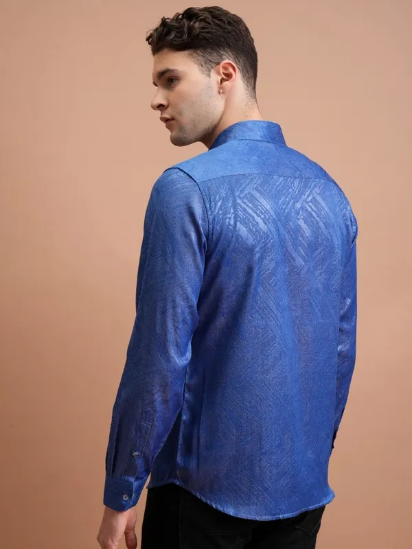  Highlander Men Blue Self Design Slim Fit Casual Shirts