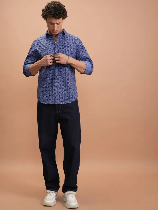  Highlander Men Blue Printed Slim Fit Casual Shirts