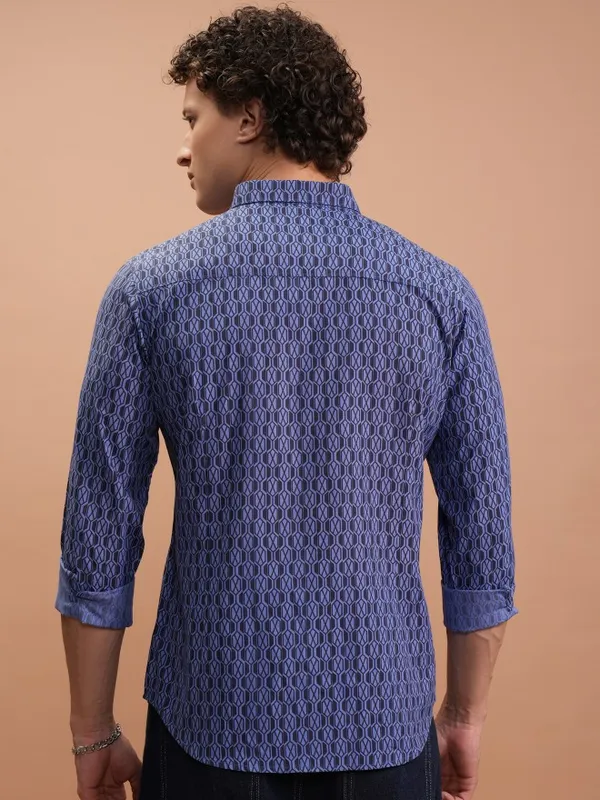  Highlander Men Blue Printed Slim Fit Casual Shirts