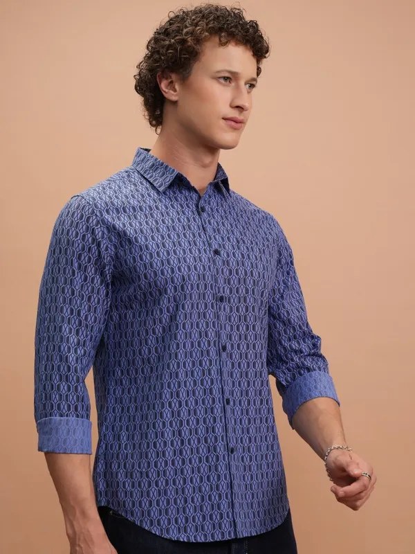  Highlander Men Blue Printed Slim Fit Casual Shirts