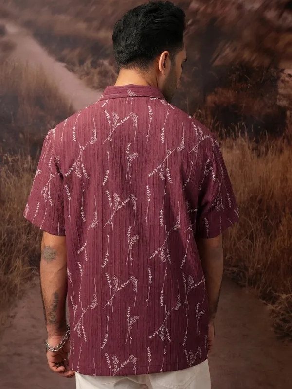  Locomotive Men Burgundy Printed Relaxed Fit Casual Shirts