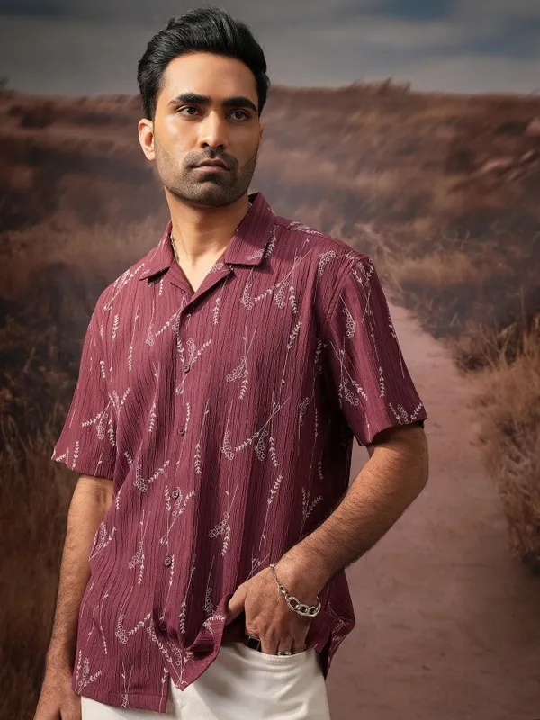  Locomotive Men Burgundy Printed Relaxed Fit Casual Shirts