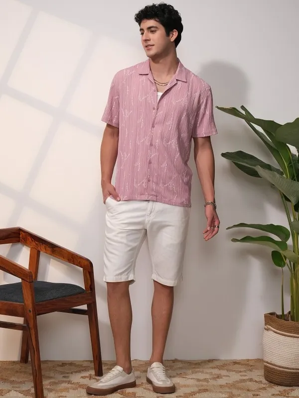  Locomotive Men Pink Printed Relaxed Fit Casual Shirts