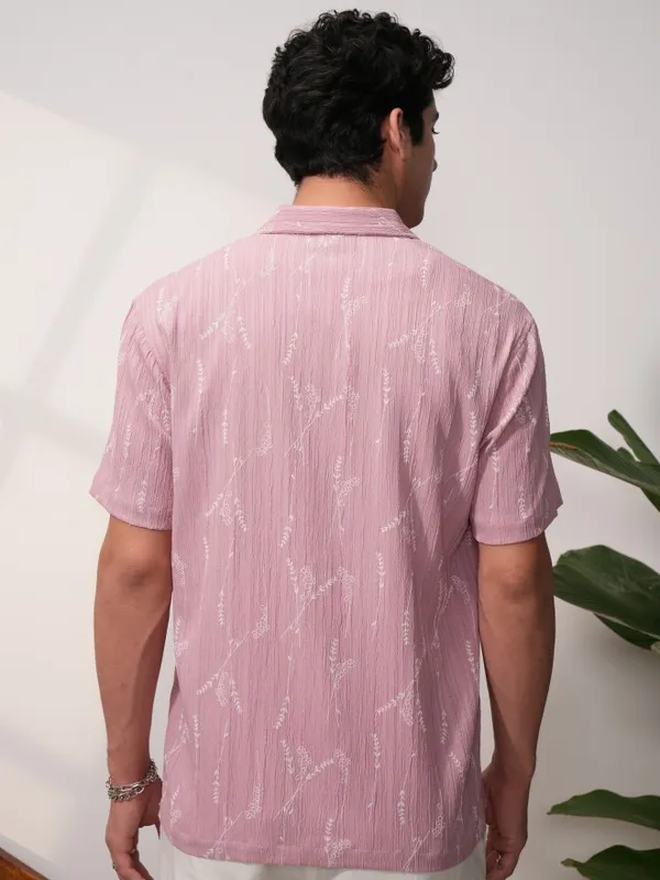  Locomotive Men Pink Printed Relaxed Fit Casual Shirts