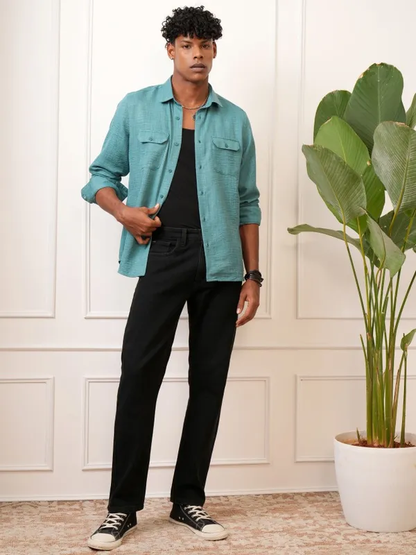  Locomotive Men Teal Solid Slim Fit Casual Shirts