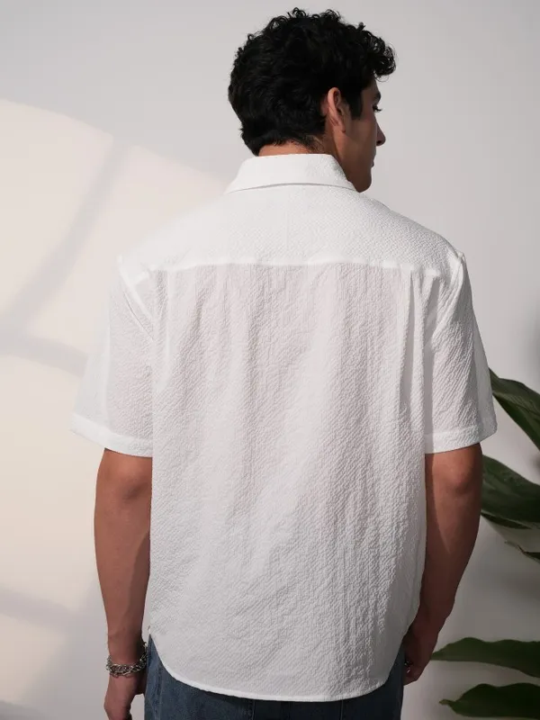  Locomotive Men White Self Design Oversized Fit Casual Shirts
