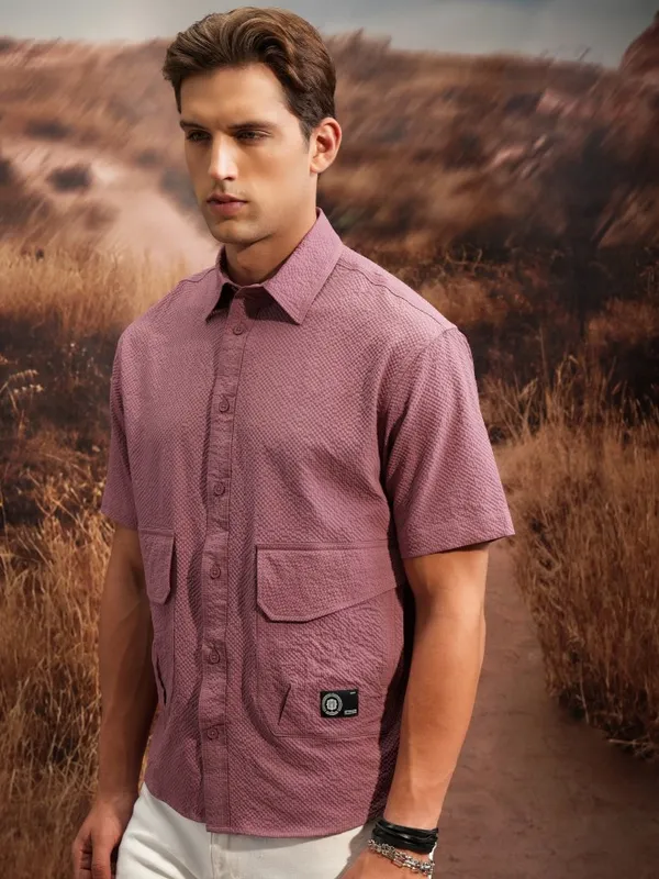  Locomotive Men Pink Solid Oversized Fit Casual Shirts