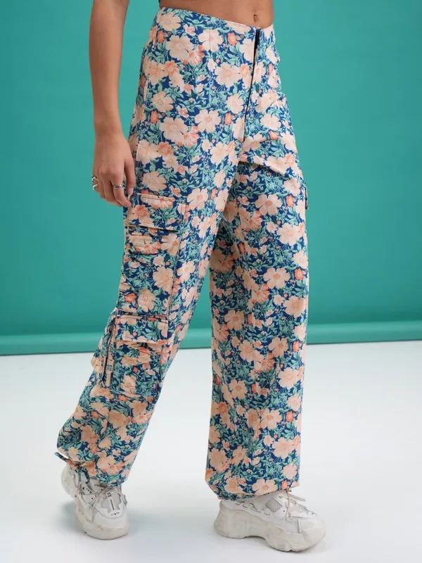  Tokyo Talkies Women Blue Printed Regular Fit Casual Trousers