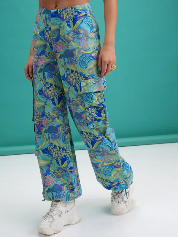  Tokyo Talkies Women Blue Printed Regular Fit Casual Trousers