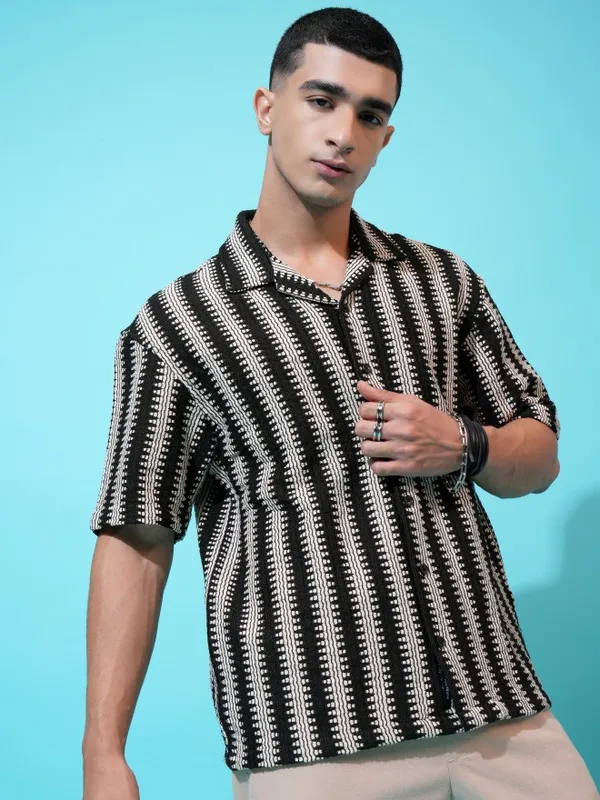  Highlander Men Black Self Design Oversized Fit Casual Shirts