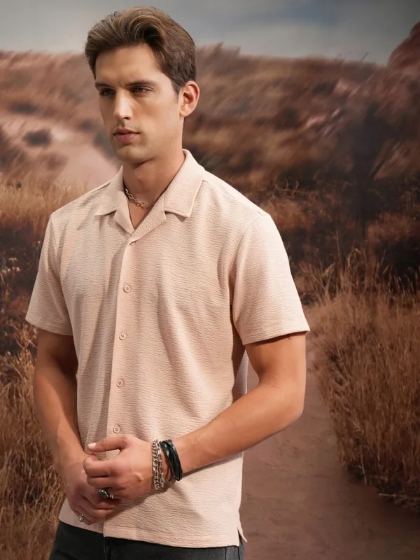  Locomotive Men Peach Self Design Regular Fit Casual Shirts