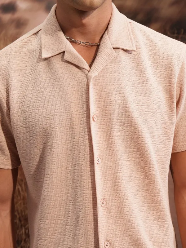  Locomotive Men Peach Self Design Regular Fit Casual Shirts