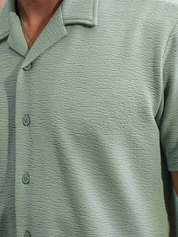  Locomotive Men Green Self Design Regular Fit Casual Shirts