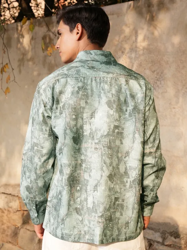  Locomotive Men Green Printed Oversized Fit Casual Shirts