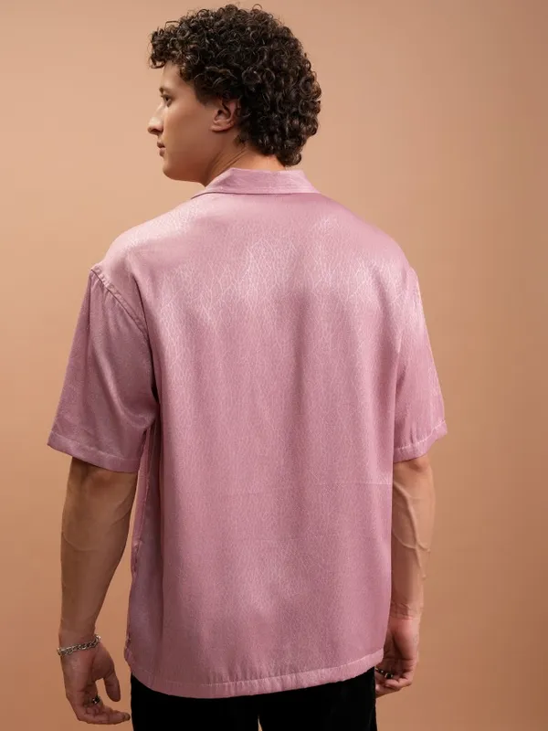  Highlander Men Pink Self Design Oversized Fit Casual Shirts