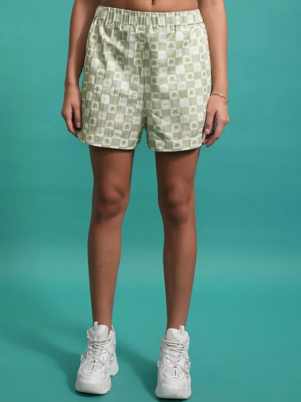 Tokyo Talkies Women Green Shirt With Shorts Co-Ords