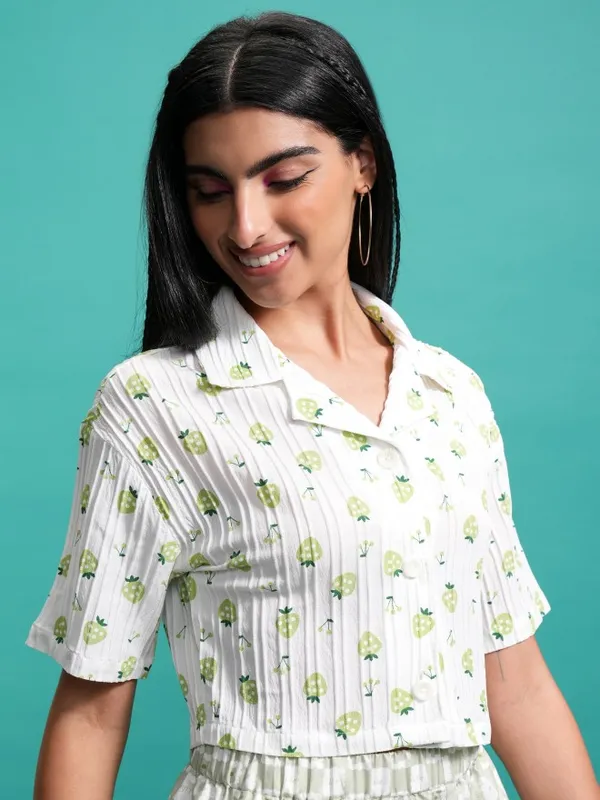 Tokyo Talkies Women Green Printed Casual Shirt