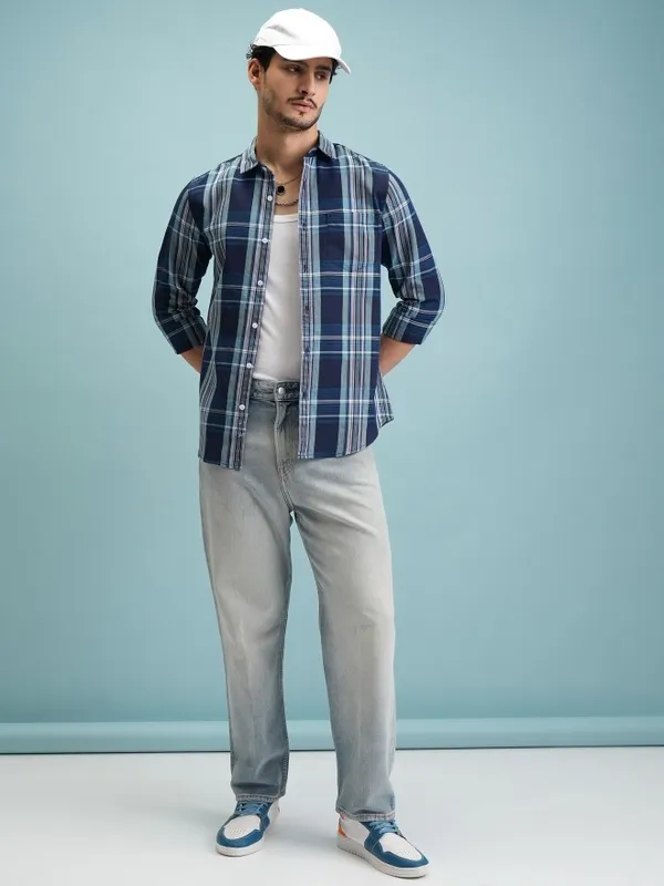  Highlander Men Navy Blue Checked Slim Fit Casual Shirts