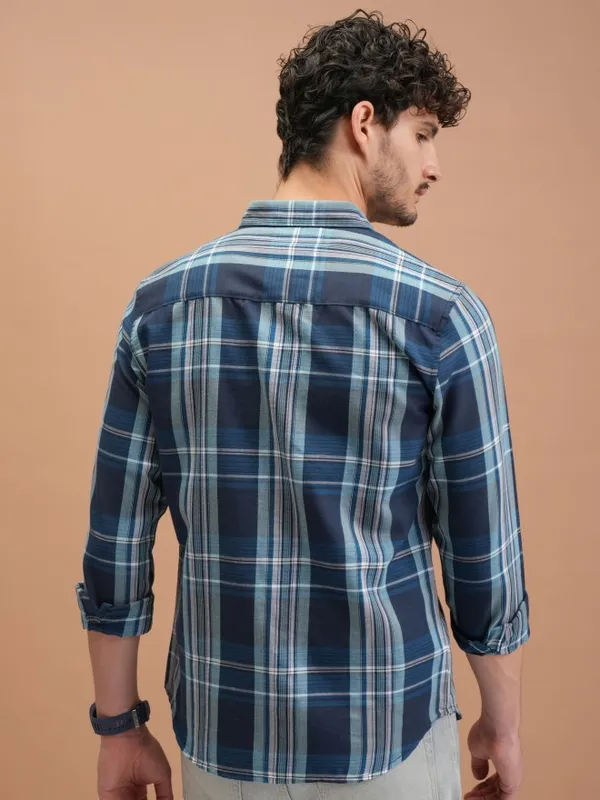  Highlander Men Navy Blue Checked Slim Fit Casual Shirts