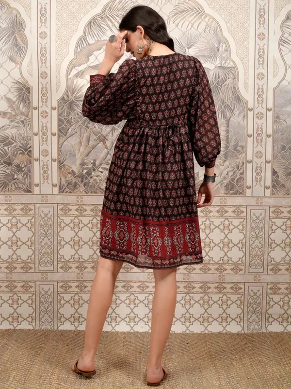  Vishudh Women Black Printed Fit and Flare Dresses