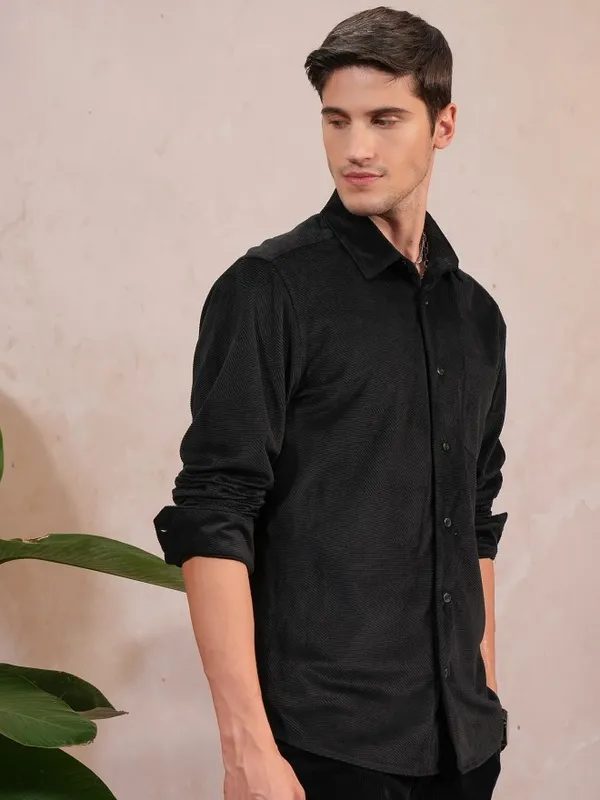 Men Slim Fit Casual Shirt