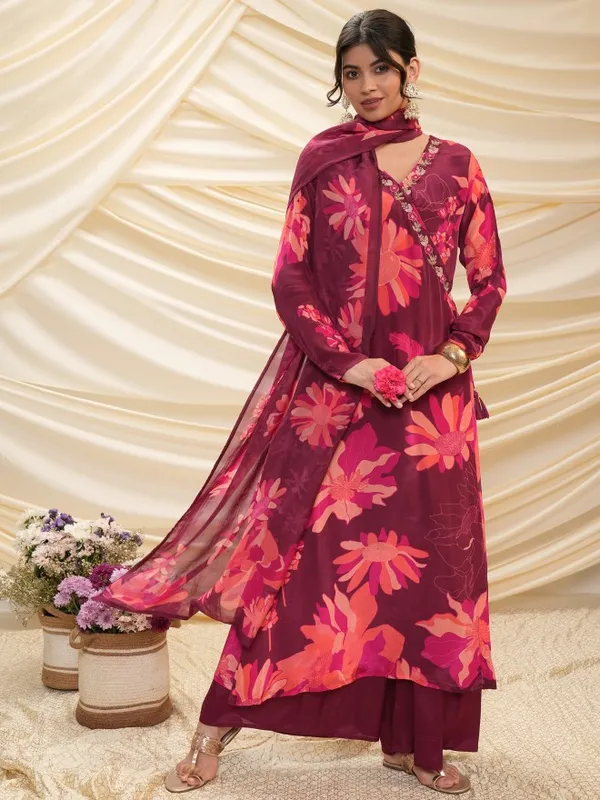 Women Kurta With Palazzo & Dupatta