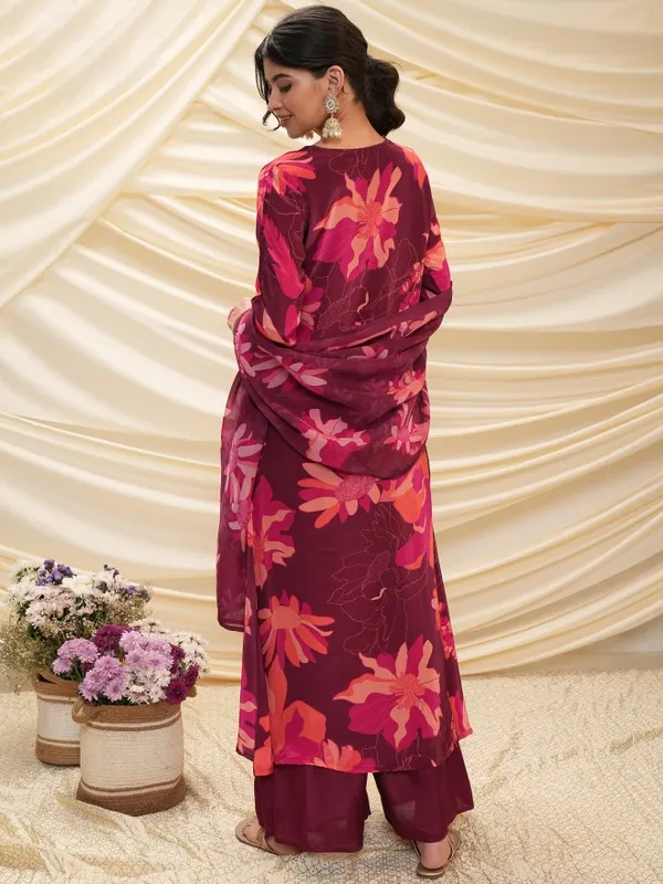 Women Kurta With Palazzo & Dupatta