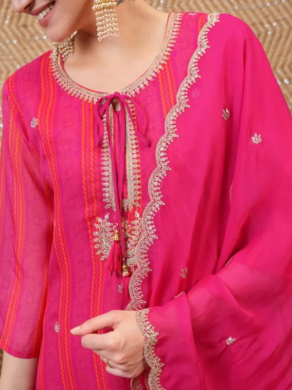 Vishudh Women Pink Embroidered Kurta Sets
