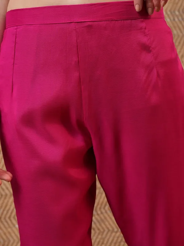  Vishudh Women Pink Embroidered Kurta Sets