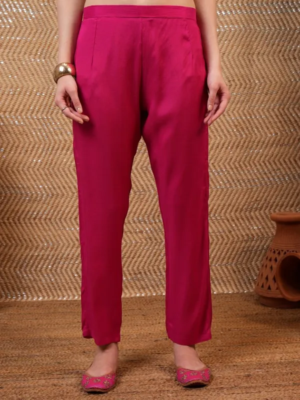  Vishudh Women Pink Embroidered Kurta Sets