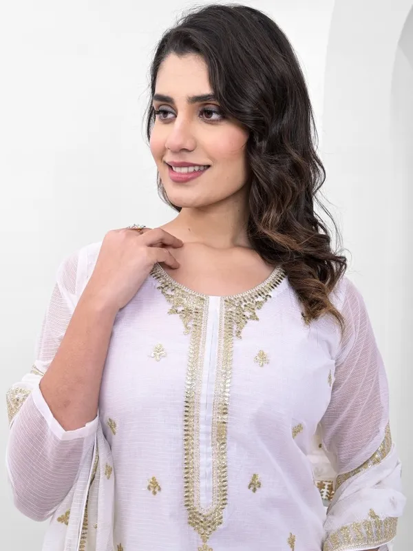  Vishudh  Women White Embroidered Kurta Sets