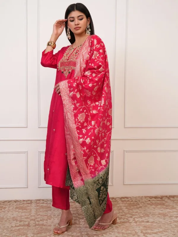 Women Kurta With Trouser And Dupatta