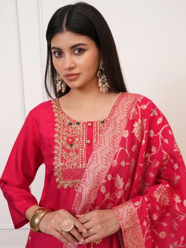 Women Kurta With Trouser And Dupatta