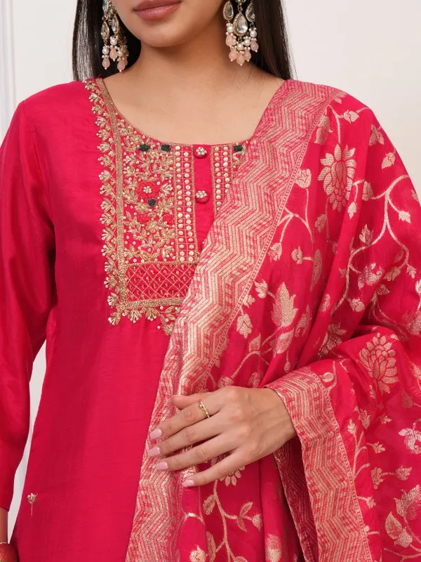  Vishudh Women Red Printed Kurta Sets