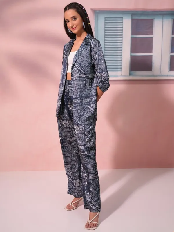 Tokyo Talkies Women Blue Blazer With Trouser