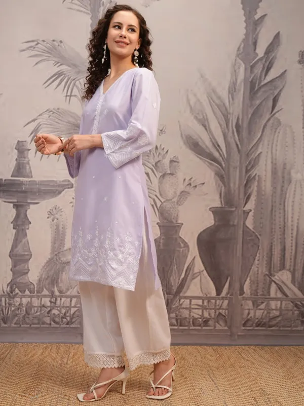  Vishudh Women Lavender Embroidered Straight Kurtas