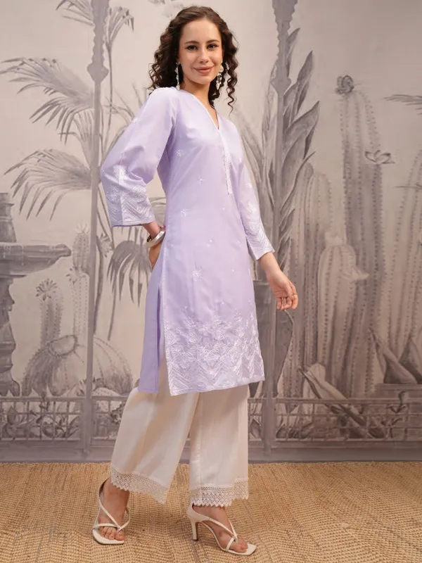  Vishudh Women Lavender Embroidered Straight Kurtas