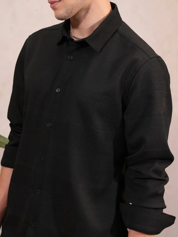 Locomotive Men Black Textured Slim Fit Casual Shirt