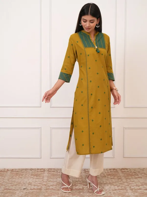  Vishudh Women Mustard Printed Straight Kurtas
