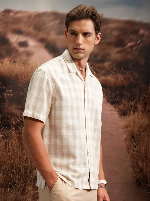  Locomotive Men Beige Checked Oversized Fit Casual Shirts