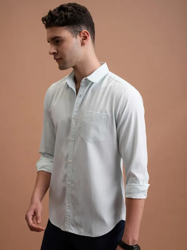 Men Slim Fit Casual Shirt