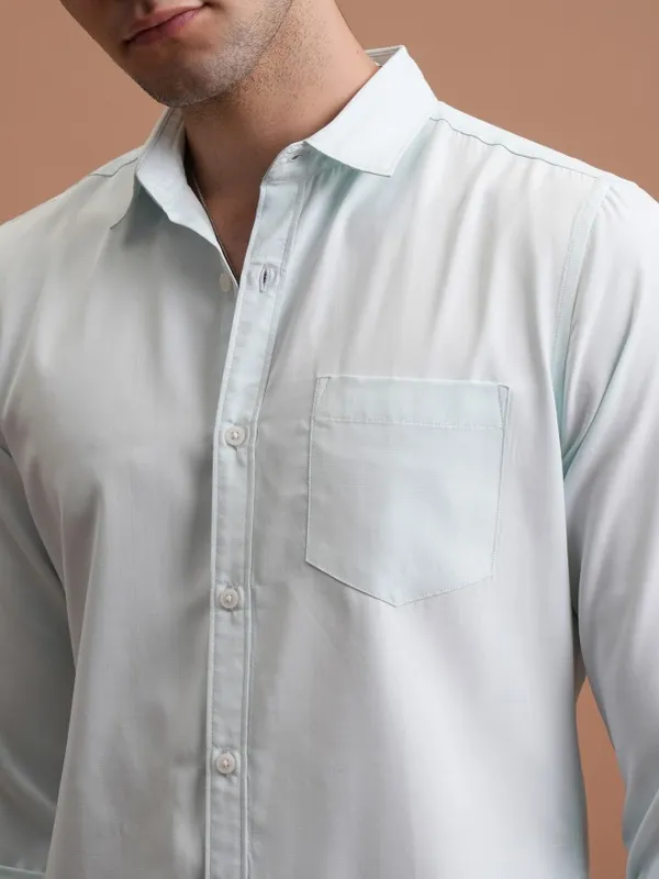 Men Slim Fit Casual Shirt