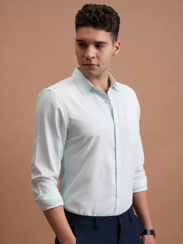 Men Slim Fit Casual Shirt