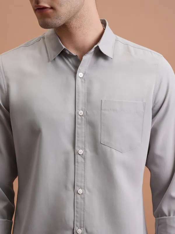 Men Slim Fit Casual Shirt
