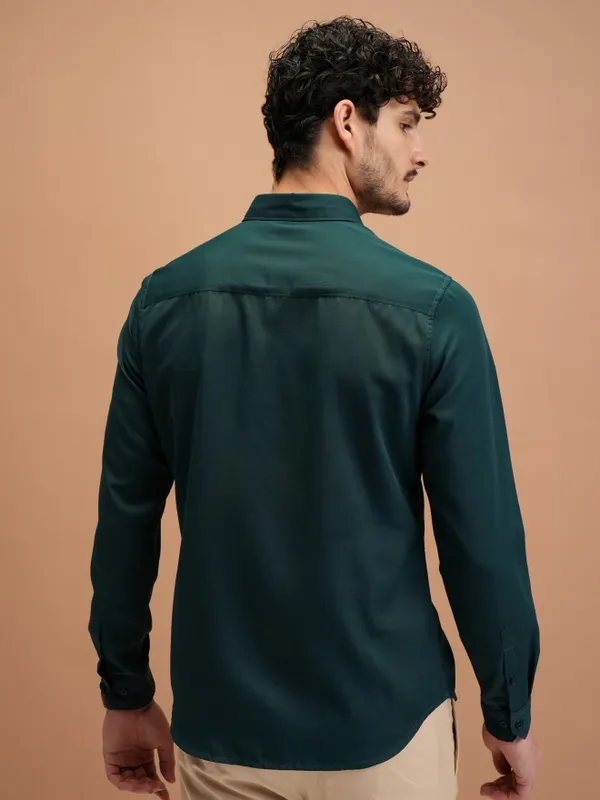 Men Slim Fit Casual Shirt